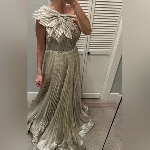 Beauitful one shoulder silver / gold tones gown from a Turkish designer.